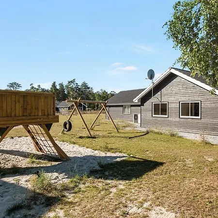 Beautiful In Frederiksvaerk With Kitchen Asserbo